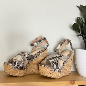 NWOT Snake print Wedges